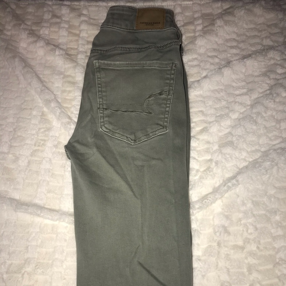 American Eagle olive green skinny jeans